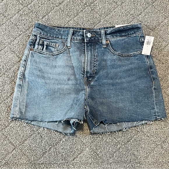 Old Navy Shorts Womens Size 8 Two Toned Denim O.G. Straight High Rise Jean NWT - Picture 1 of 12